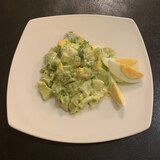 ゆで卵とアボカドの相性ピッタリサラダ
